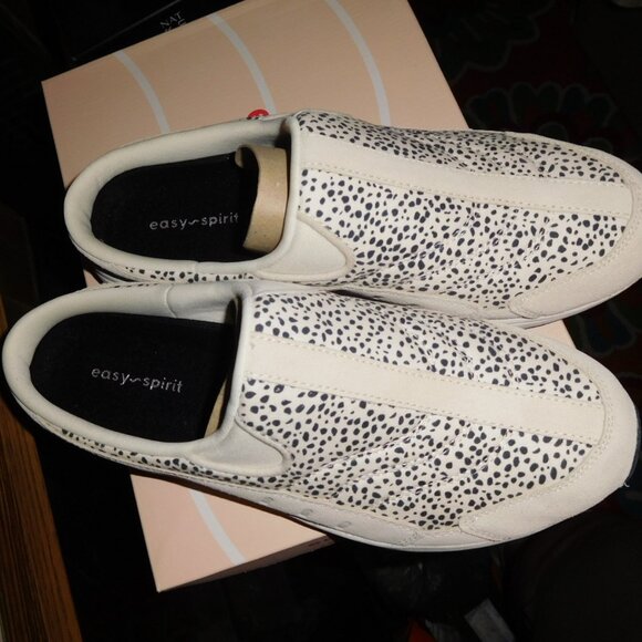 NEW 9.5M EaSY SPIRIT TRAVEL TIME CLOGS LIGHT NATURAL POLKA DOT - Picture 9 of 10